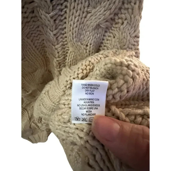 Judith March 100% Acrylic Knit Turtleneck Sweater Size L - Picture 5 of 8